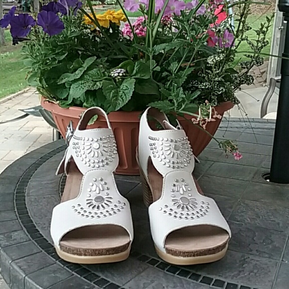 Dansko Shoes - Dansko Brand New